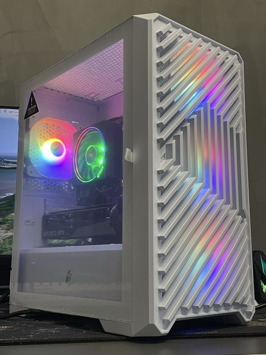 RTX 3070 | R7 3800X | 32GB DDR4 | 512GB M.2 | 600W | B450 Ігровий ПК
