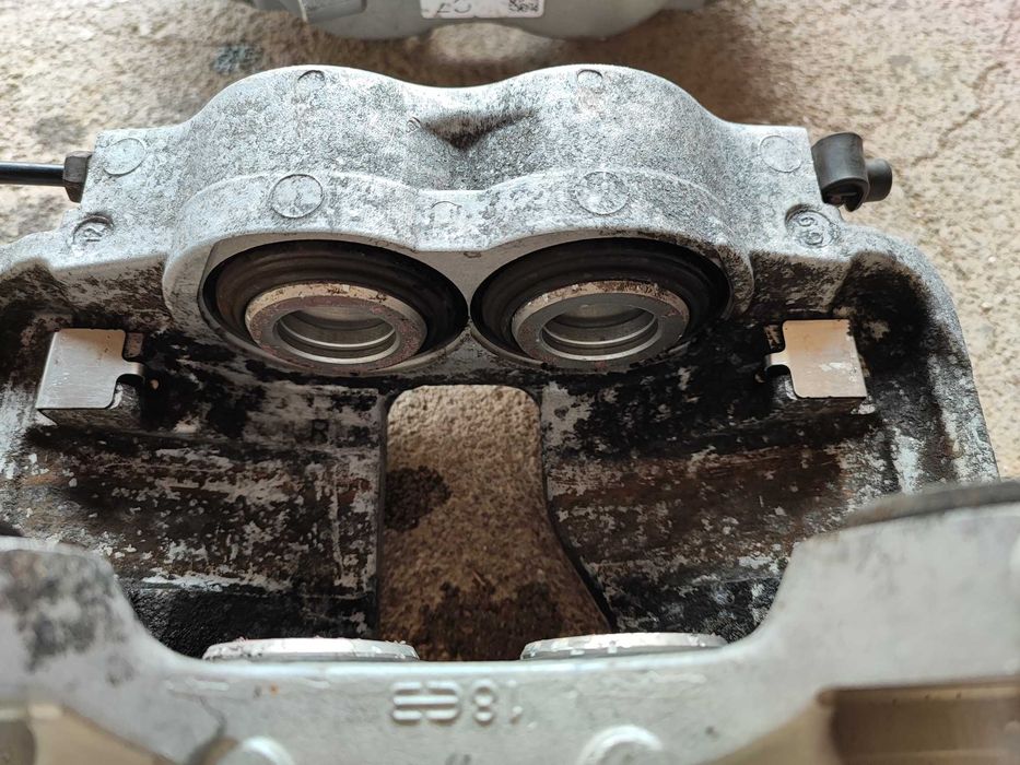 Pinças Bmw G20 4pot 348mm