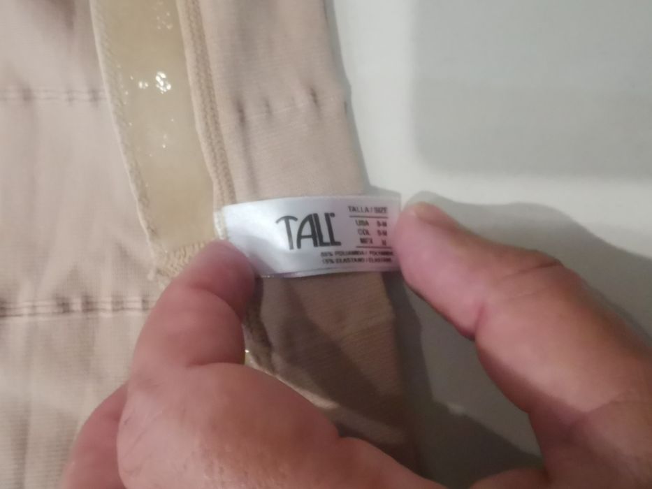 Cinta alta mulher como nova com elástico no acabamento tamanho S M