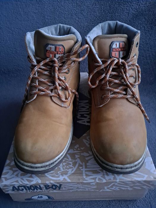 Buty męskie, dla chłopca na jesień/zimę, CCC rozmiar 39, kolor miodowy