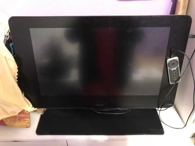 Wacom Cintiq Pro 24 4K DTK-2420 + Podstawa Ergo Stand