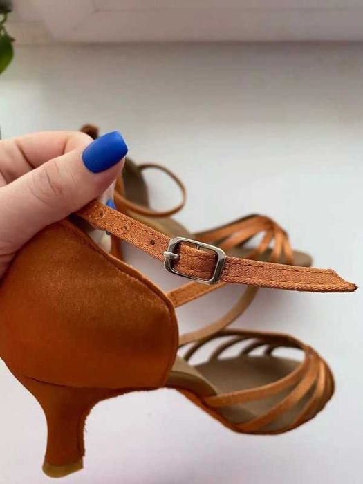 Profesjonalne buty do tanca 38