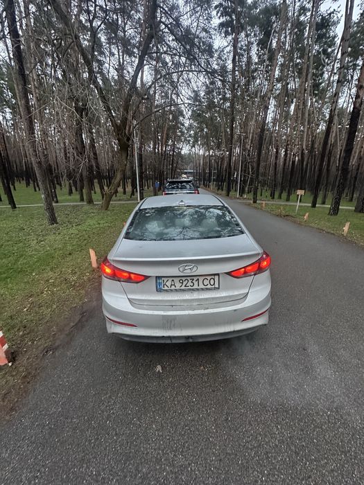 Hyundai Elantra 2017 2.0 акпп