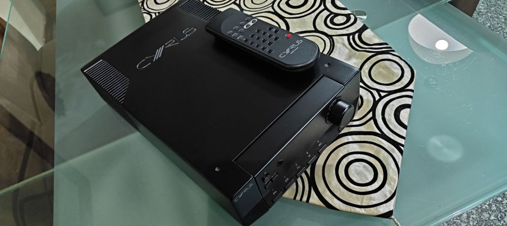 Cyrus III + Cyrus Dad 1 - técnica e esteticamente em excelente estado