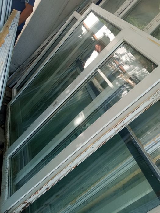 Вікна двері металопластикові різні розміра :146; 110;120-вис.шир.від11