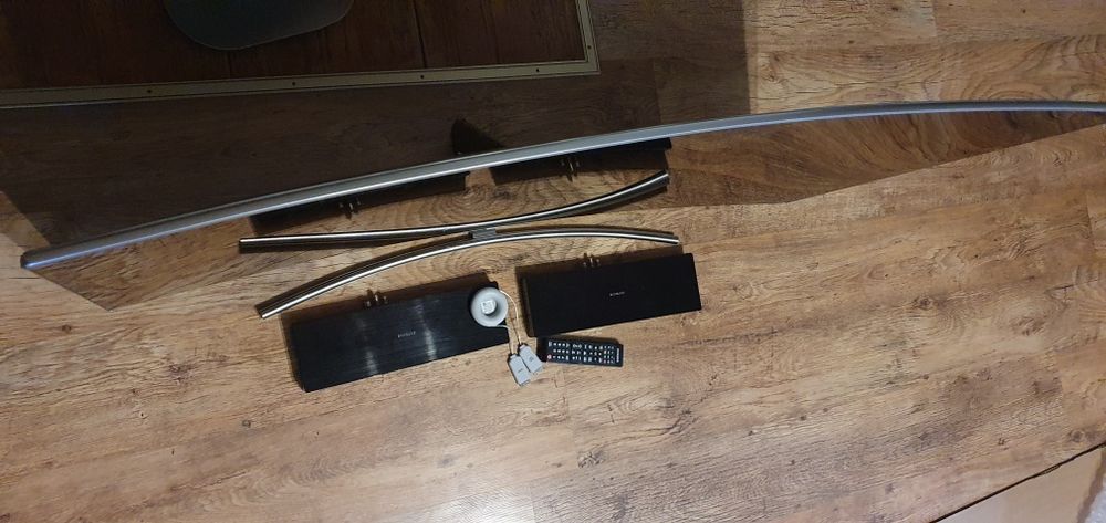 QLED Samsung QE55Q8C 55 "4K UHD, one connect, pilot, kabel Invisible