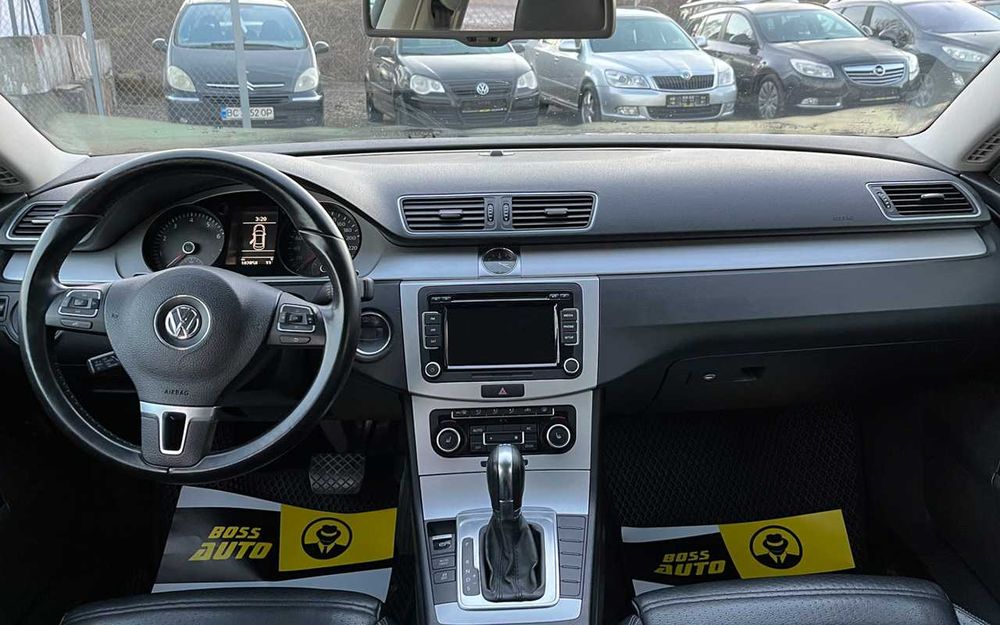 Volkswagen Passat 2011