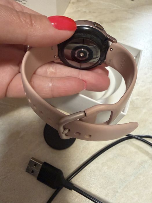 Смарт-часы Samsung Galaxy Watch Active 2 Pink