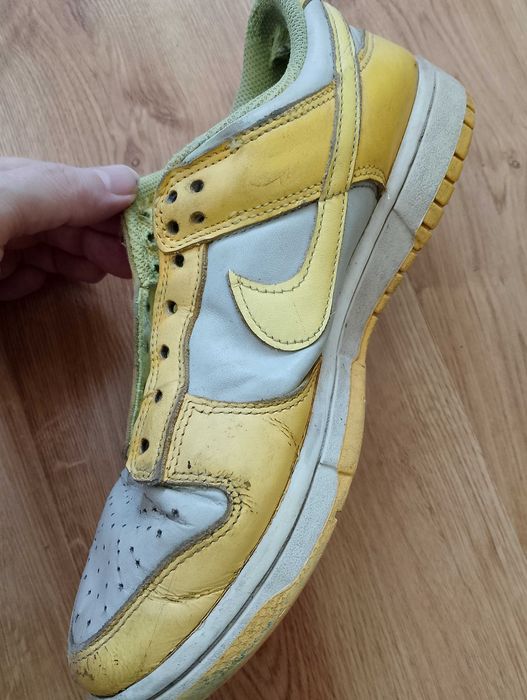 NIKE Dunk Low. Retro.