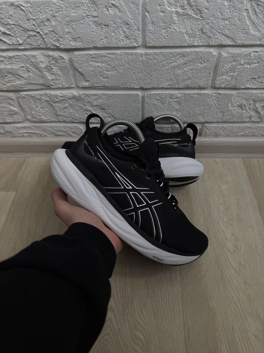 Кросівки Gel-nimbus 25