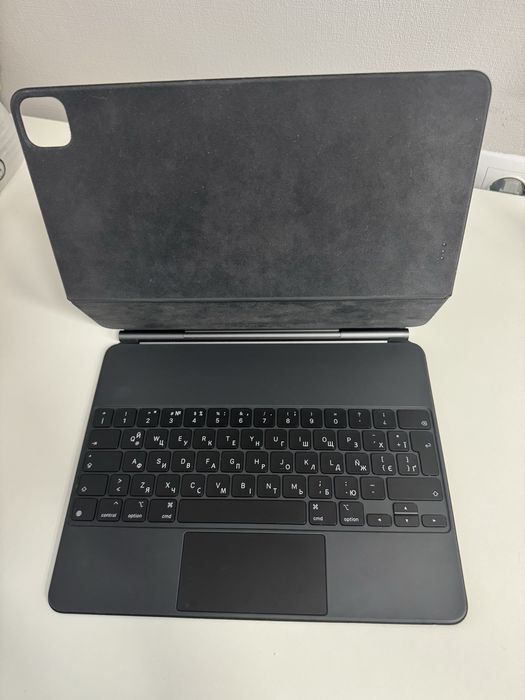 Apple Magic Keyboard для iPad Pro 12.9” (5th gen)