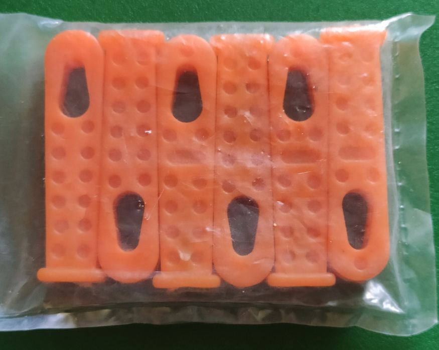 Ручки пластикові