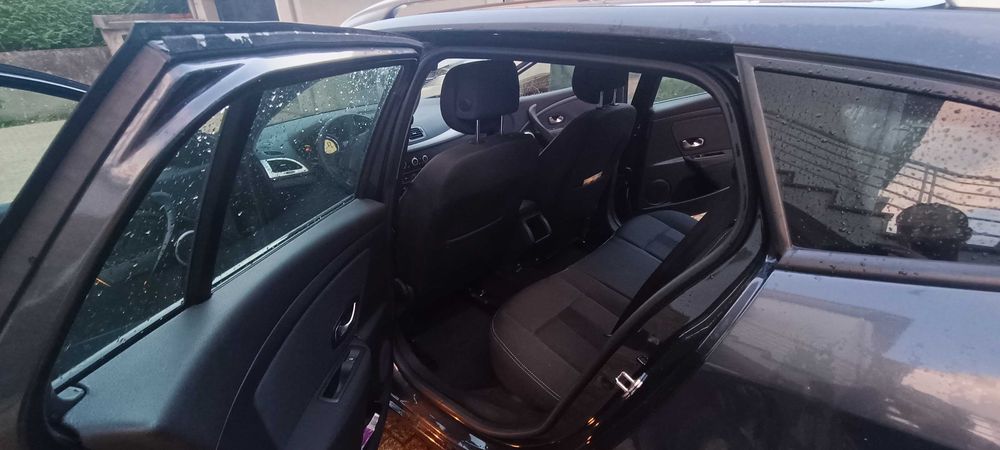Renault Mégane III 1.5 dCi Confort III Cizenta — photo 5