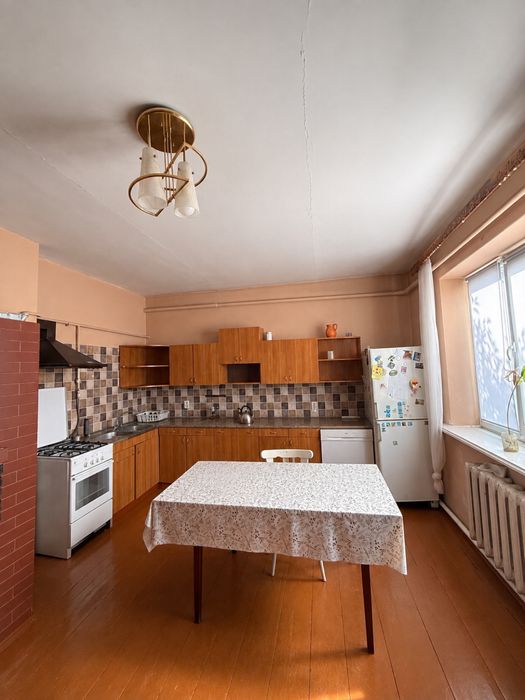 Терміновий продаж будинку, заходь і живи. 260 м2