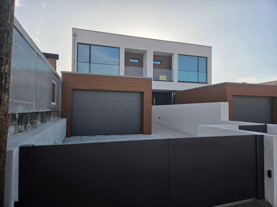 Moradia T4 Aradas 2min Glicinias