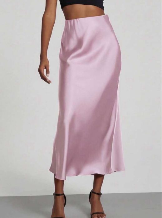 Атласна нова рожева спідниця