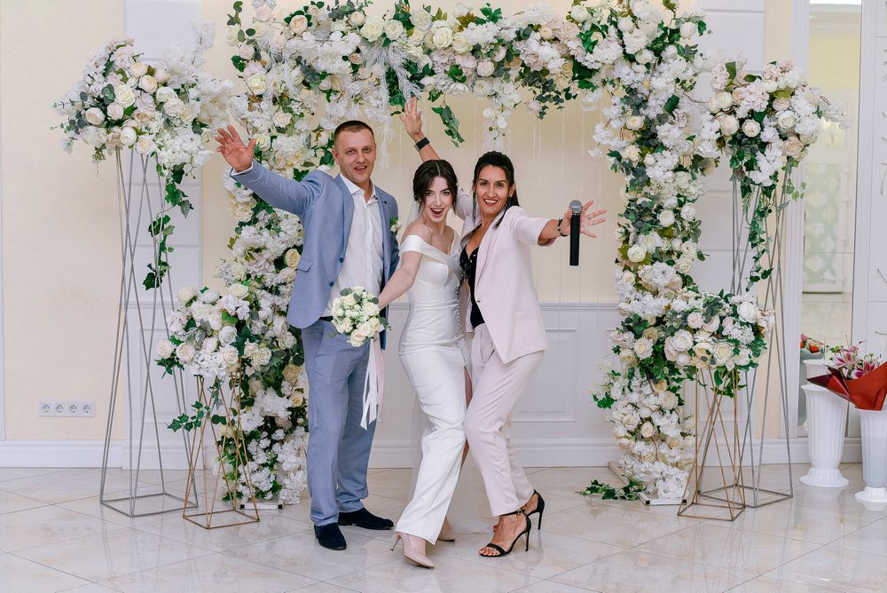 Ведущая - Татьяна Катрич. Тамада, живая музыка, музыканты, диджей