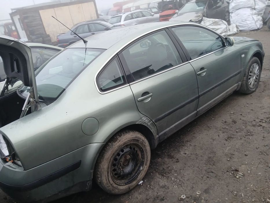 VW PASSAT B5 FL 1.9 TDI SILNIK AVB SKRZYNIA EPV silnik skrzynia napęd sanki belka wahacz wahacze  zacisk zaciski zwrotnica piasta