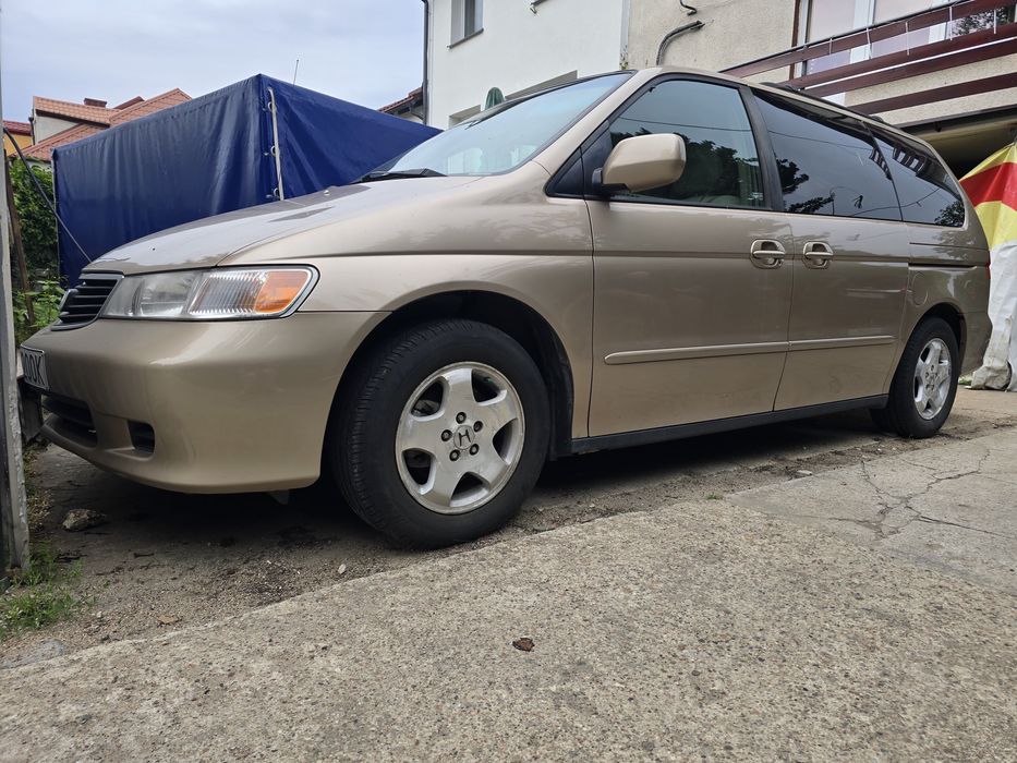 Honda  odyssey  super stan uszkodzona  skrzynia