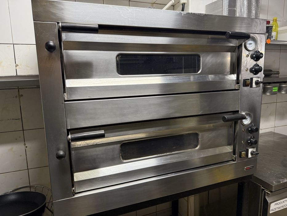 Piec do pizzy Redfox z podstawka