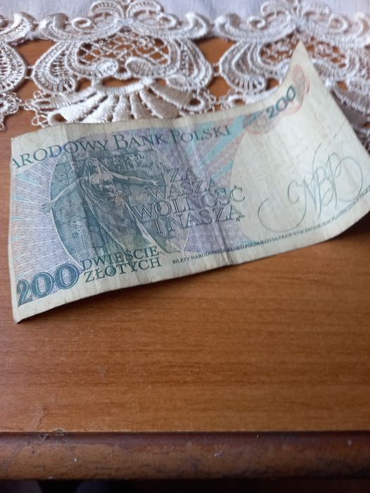 Banknot 200 zlotowy