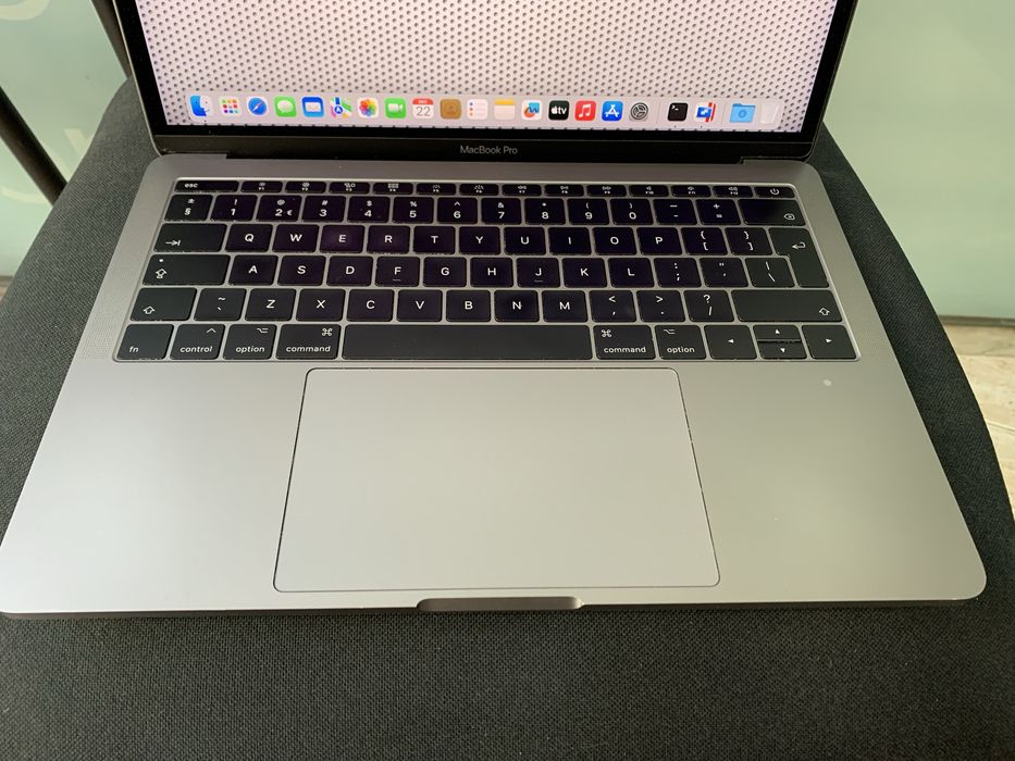 Macbook Pro 13 de 2016 intel i5 256SSD 8Gb Ram