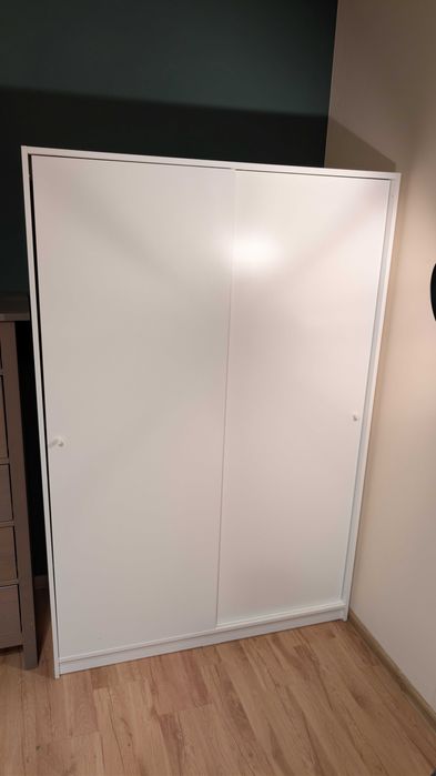 Szafa IKEA KLEPPSTAD z drzwiami przesuwnymi 117x176 cm