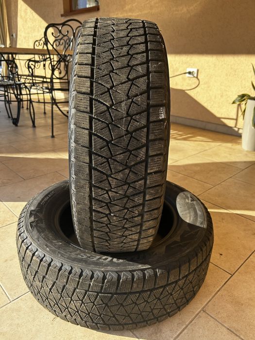 Резина BRIDGESTONE 215*65 r16 зимова 2019 року