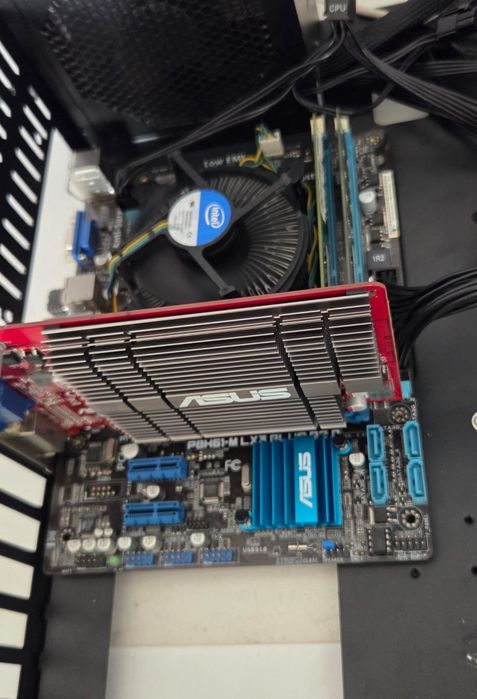 Bundle ASUS P8H61-M LX3 + Intel i3 2120 + 4GB RAM + Gráfica ASUS