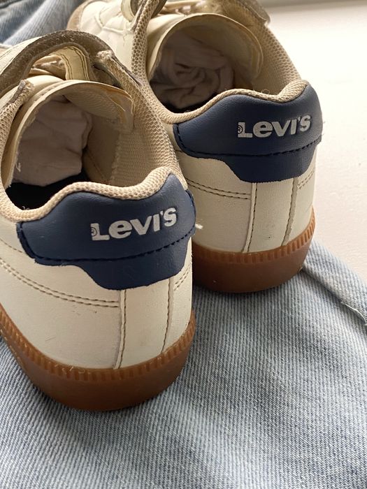Кеди Levi’s білі кросовки
