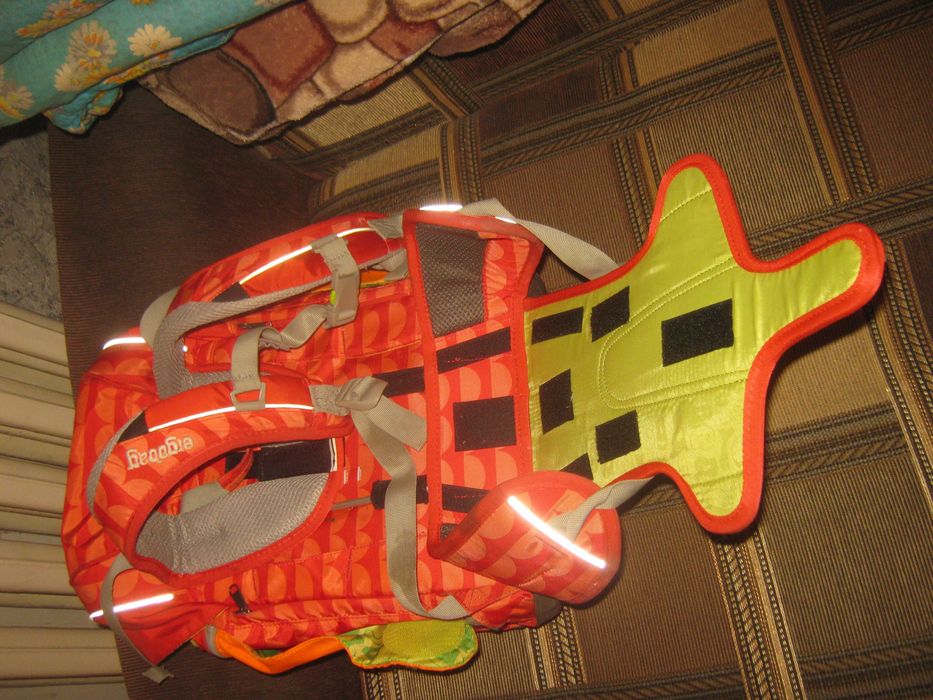 Рюкзак с жёсткой спинкой