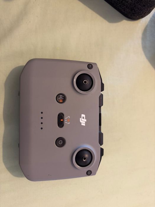 DJI Neo + Comando