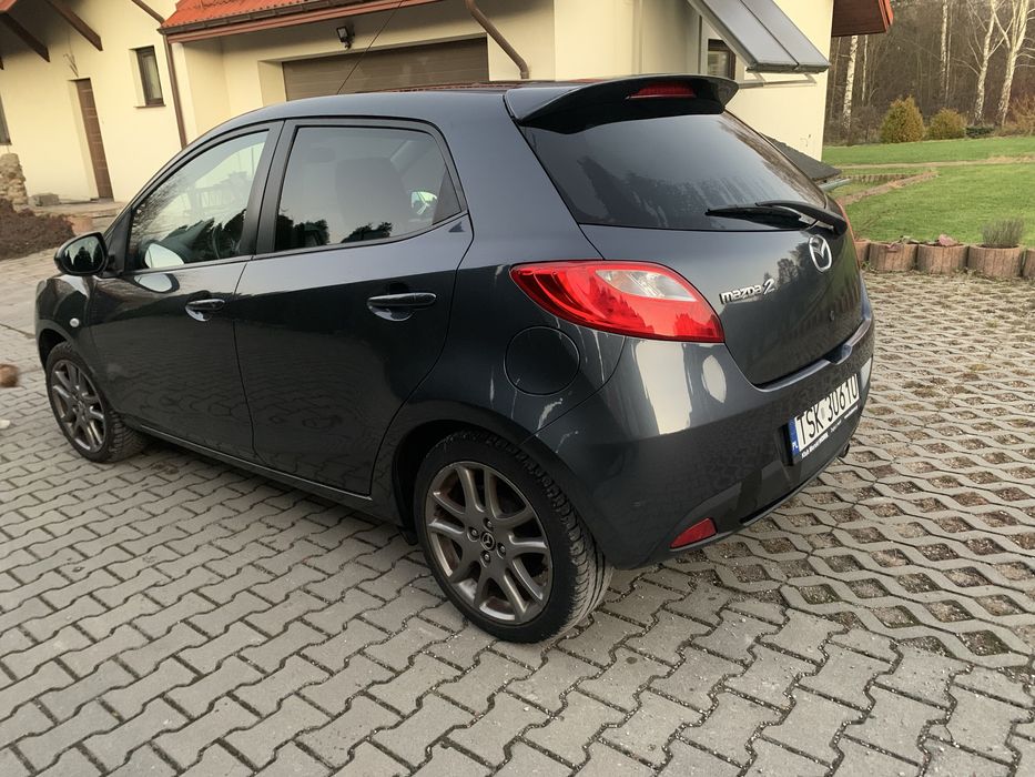 Mazda 2, rok 2013, benzyna