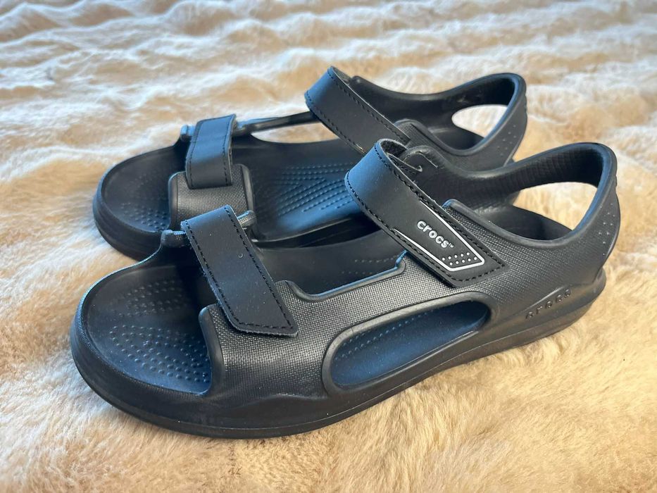 Продам Крокс сандалі аквашузи чорні crocs kids swiftwater expedition