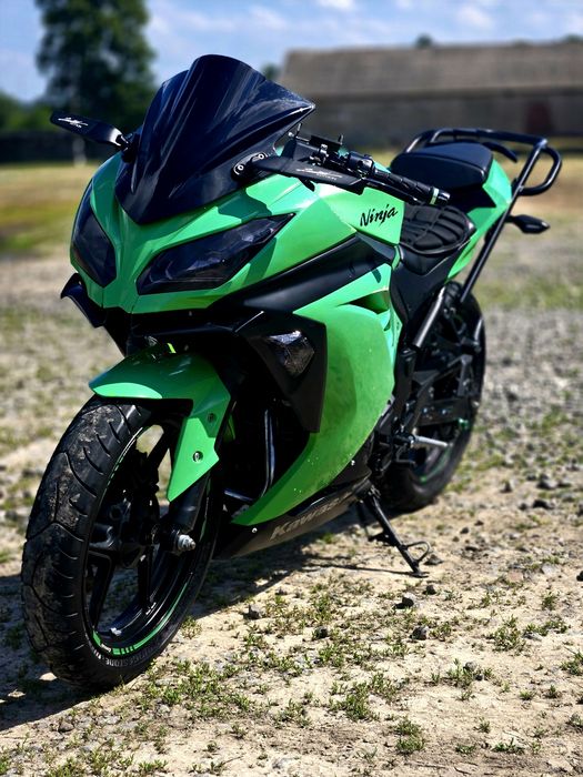 Kawasaki ninja 300