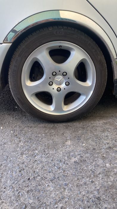 Jantes Mercedes Sport 17 com pneus