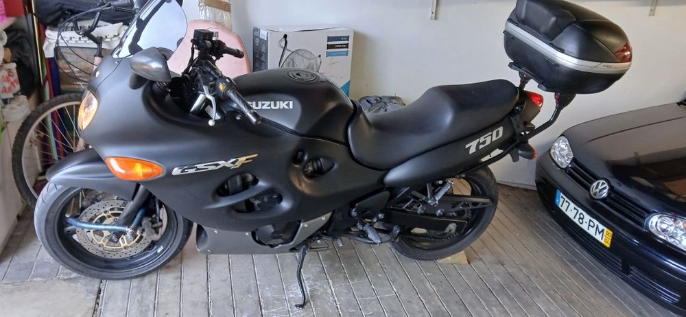 Susuki GSX 750 F