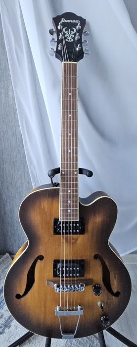 Sprzedam gitarę elektryczną Ibanez Af 55