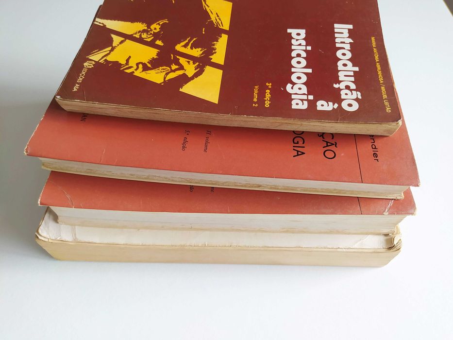 Livros s/ INTRODUÇÃO À PSICOLOGIA (desde 4€)
