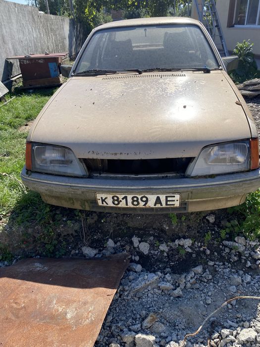 Продам Опель Рекорд Е