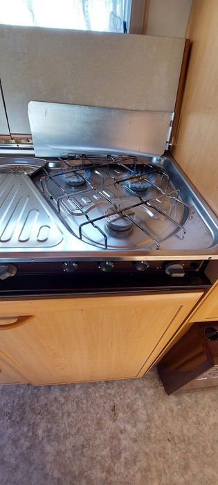 караван кемпінг  будинок на колесах причіп дача