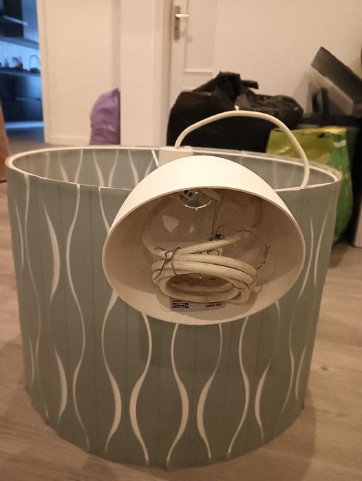 Candeiro de teto verde claro