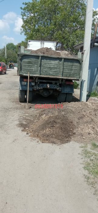 Шлак, песок, щебень, вывоз мусора. ЗИЛ, КамАЗ. Есть грузчики.