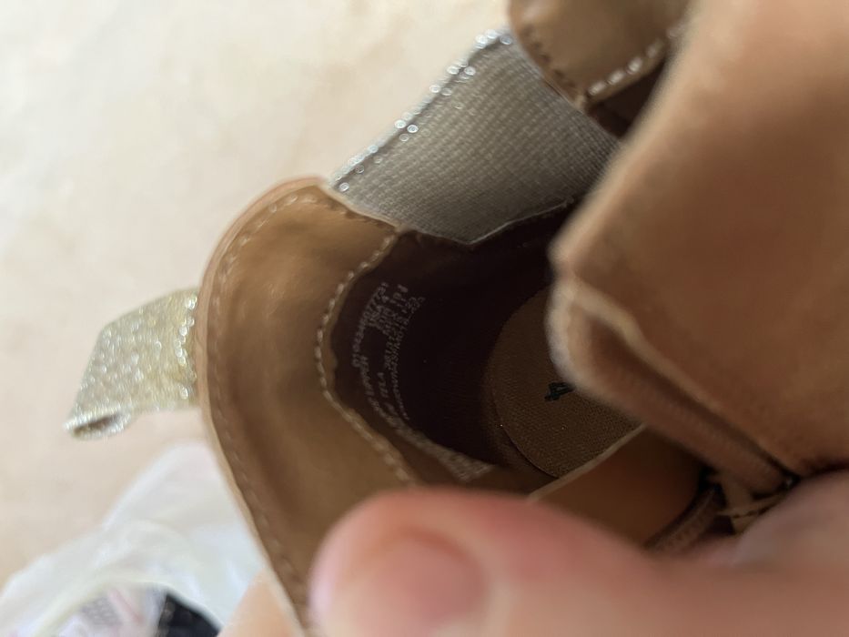 Ботинки для дівчинки