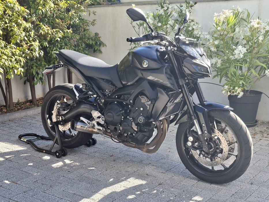 Yamaha MT-09 Preta