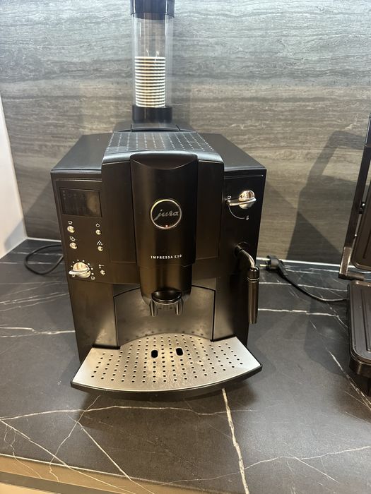 Кавомашина Jura Impressa
