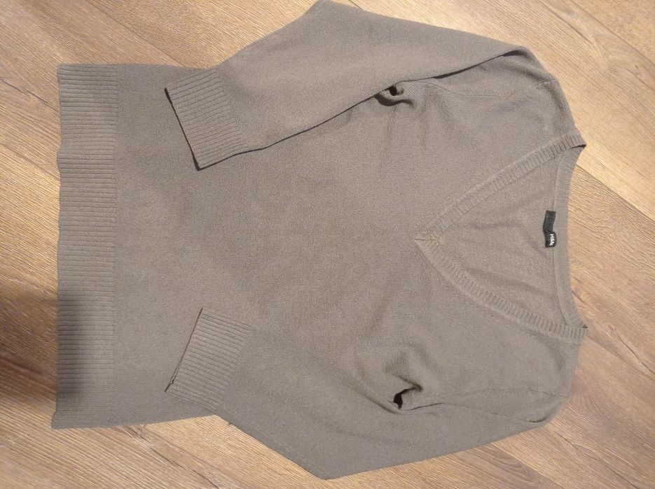 Sweterek damski r. S beżowy H&M sweter w serek dekolt
