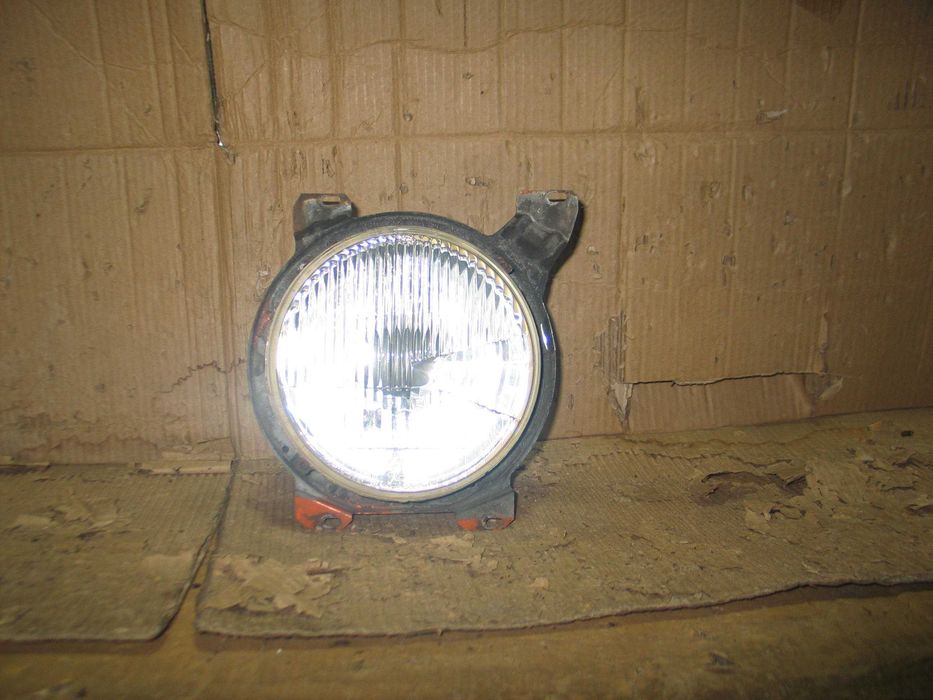 lampa przod reflektor kosz vw lt 1 I 75-86r. oryginal hella