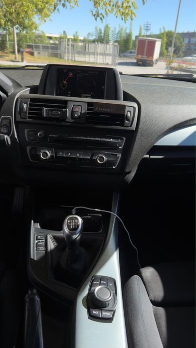 F20 116d sport como novo
