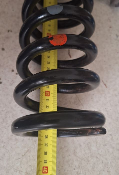 Задняя пружина Lexus GSIV, б/у 2012